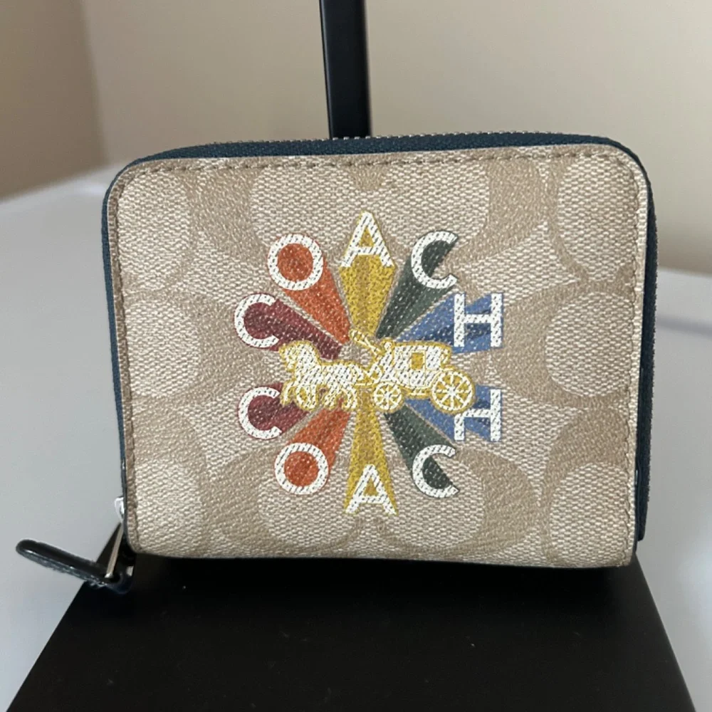 COACH CITY TOTE AND WALLET IN SIGNATURE CANVAS WITH COACH RADIAL RAINBOW